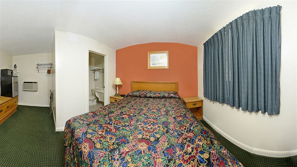 Best Way Inn Middlefield Exterior foto